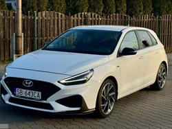 Biały Używany 2021 Hyundai i30 Sedan/Limuzyna | 79 999 zł (Uczciwa cena)