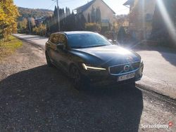 Czarny Używany 2018 Volvo V60 R-Design Kombi | 75 000 zł (Dość drogi)