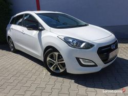 Biały Używany 2015 Hyundai i30 Kombi | 31 900 zł (Uczciwa cena)