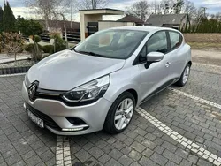 Srebrny (metalik) Używany 2017 Renault Clio IV Hatchback | 30 500 zł (Uczciwa cena)