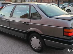 Szary Używany 1993 VW Passat R Sedan/Limuzyna | 20 500 zł