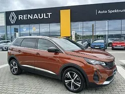 Beżowy Używany 2021 Peugeot 5008 GT Minivan | 118 850 zł (Uczciwa cena)