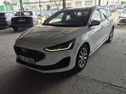Biały Używany 2022 Ford Focus Kombi | 38 900 zł (Dobra cena)
