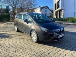 Szary (metalik) Używany 2015 Opel Zafira Minivan | 26 900 zł (Uczciwa cena)