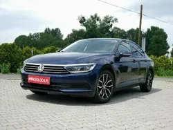 Granatowy Używany 2017 VW Passat Sedan/Limuzyna | 53 500 zł (Dobra cena)