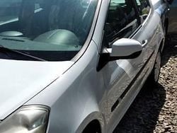 Biały Używany 2011 Renault Clio II Hatchback | 12 800 zł (Dość drogi)