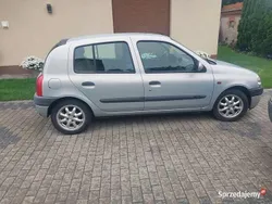 Srebrny Używany 2001 Renault Clio II Hatchback | 3999 zł (Dość drogi)