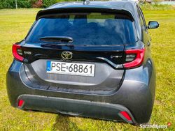 Szary Używany 2024 Toyota Yaris Hybrid Hatchback | 78 900 zł (Dobra cena)