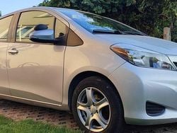 Srebrny Używany 2013 Toyota Yaris Hatchback | 22 000 zł (Uczciwa cena)