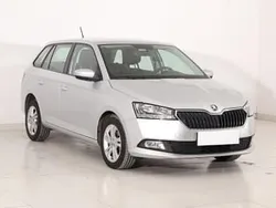 Srebrny Używany 2021 Skoda Fabia Kombi | 42 499 zł