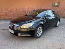 Czarny (metalik) Używany 2012 Opel Insignia Hatchback | 21 900 zł (Uczciwa cena)