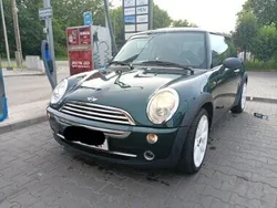 Zielony Używany 2004 Mini ONE Hatchback | 10 500 zł