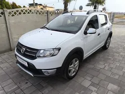 Biały Używany 2014 Dacia Sandero Stepway Hatchback | 23 900 zł (Dość drogi)