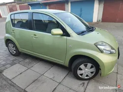 Zielony Używany 2005 Daihatsu Sirion Hatchback | 7200 zł (Uczciwa cena)