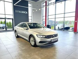 Srebrny (metalik) Używany 2022 VW Passat Sedan/Limuzyna | 76 900 zł (Uczciwa cena)