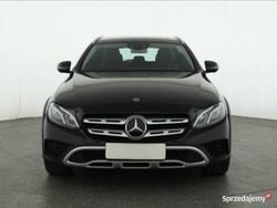 Czarny Używany 2019 Mercedes E400 Kombi | 142 500 zł
