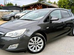 Szary (metalik) Używany 2010 Opel Astra Hatchback | 19 900 zł (Uczciwa cena)