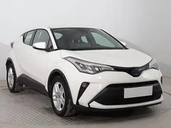Biały Używany 2022 Toyota C-HR SUV | 92 999 zł (Uczciwa cena)