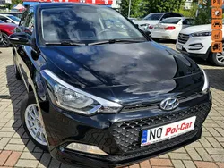 Czarny Używany 2016 Hyundai i20 Hatchback | 34 900 zł (Dość drogi)