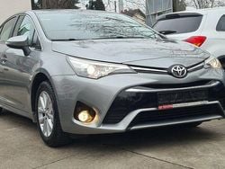 Srebrny Używany 2018 Toyota Avensis Sedan/Limuzyna | 58 700 zł (Uczciwa cena)