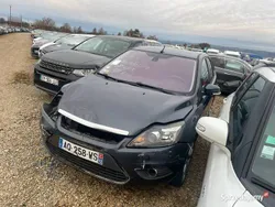 Czarny Używany 2010 Ford Focus Titanium Hatchback | 9600 zł