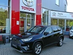 Czarny Używany 2021 Toyota RAV4 Comfort SUV | 148 900 zł (Drogi)