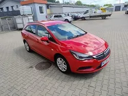 Czerwony Używany 2018 Opel Astra Kombi | 30 000 zł (Uczciwa cena)