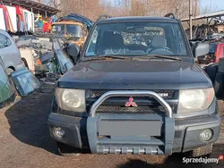 Czarny Używany 2005 Mitsubishi Pajero SUV | 1499 zł