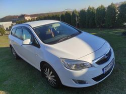 Biały Używany 2011 Opel Astra Kombi | 29 000 zł (Drogi)