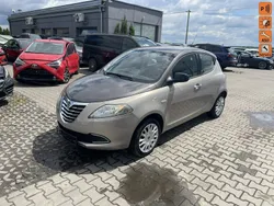 Brązowy (metalik, perła) Używany 2012 Lancia Ypsilon Hatchback | 14 900 zł