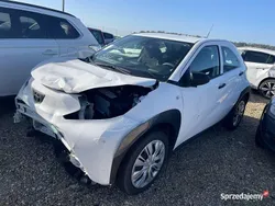 Biały Używany 2023 Toyota Aygo Hatchback | 16 700 zł