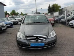 Szary Używany 2011 Mercedes A180 Hatchback | 15 900 zł (Uczciwa cena)