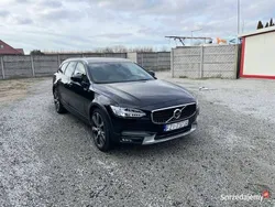 Czarny Używany 2020 Volvo V90 CC Kombi | 149 900 zł
