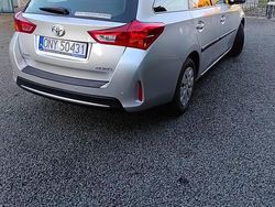 Srebrny Używany 2014 Toyota Auris Kombi | 38 900 zł (Uczciwa cena)