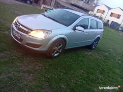 Srebrny Używany 2008 Opel Astra Kombi | 2500 zł (Dobra cena)
