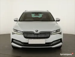 Biały Używany 2020 Skoda Superb Kombi | 91 500 zł