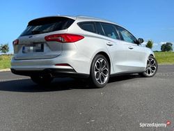 Srebrny Używany 2018 Ford Focus Kombi | 39 500 zł (Uczciwa cena)