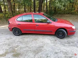Czerwony Używany 1998 Renault Mégane Hatchback | 1999 zł (Uczciwa cena)