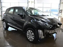 Czarny Używany 2016 Renault Captur SUV | 18 500 zł