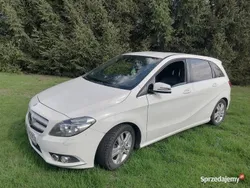 Biały Używany 2012 Mercedes B200 Minivan | 25 000 zł