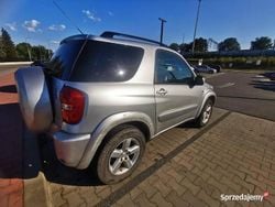 Używany 2005 Toyota RAV4 SUV | 16 000 zł (Uczciwa cena)