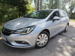 Srebrny Używany 2017 Opel Astra Kombi | 29 900 zł (Dobra cena)