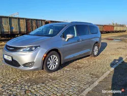 Używany 2019 Chrysler Pacifica SUV | 86 900 zł (Dobra cena)