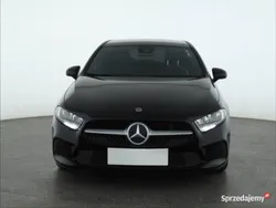 Czarny Używany 2019 Mercedes A160 Hatchback | 74 999 zł (Uczciwa cena)