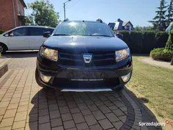 Czarny Używany 2013 Dacia Sandero Stepway Hatchback | 16 900 zł (Uczciwa cena)