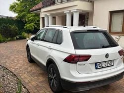 Biały Używany 2019 VW Tiguan Highline SUV | 89 000 zł (Uczciwa cena)