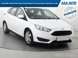 Biały Używany 2016 Ford Focus | 32 999 zł (Uczciwa cena)
