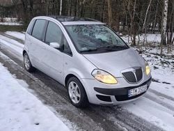 Srebrny Używany 2005 Lancia Musa Minivan | 3800 zł