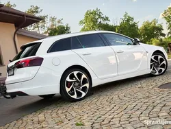 Biały Używany 2016 Opel Insignia OPC Kombi | 36 500 zł (Uczciwa cena)