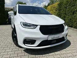 Biały Używany 2021 Chrysler Pacifica Touring SUV | 129 900 zł